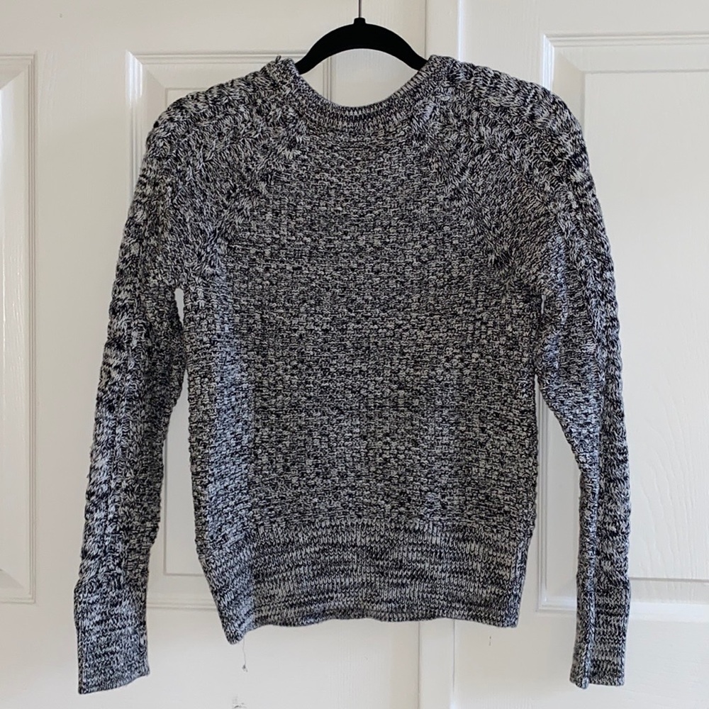 NWOT Gap Grey Heather Knit Sweater